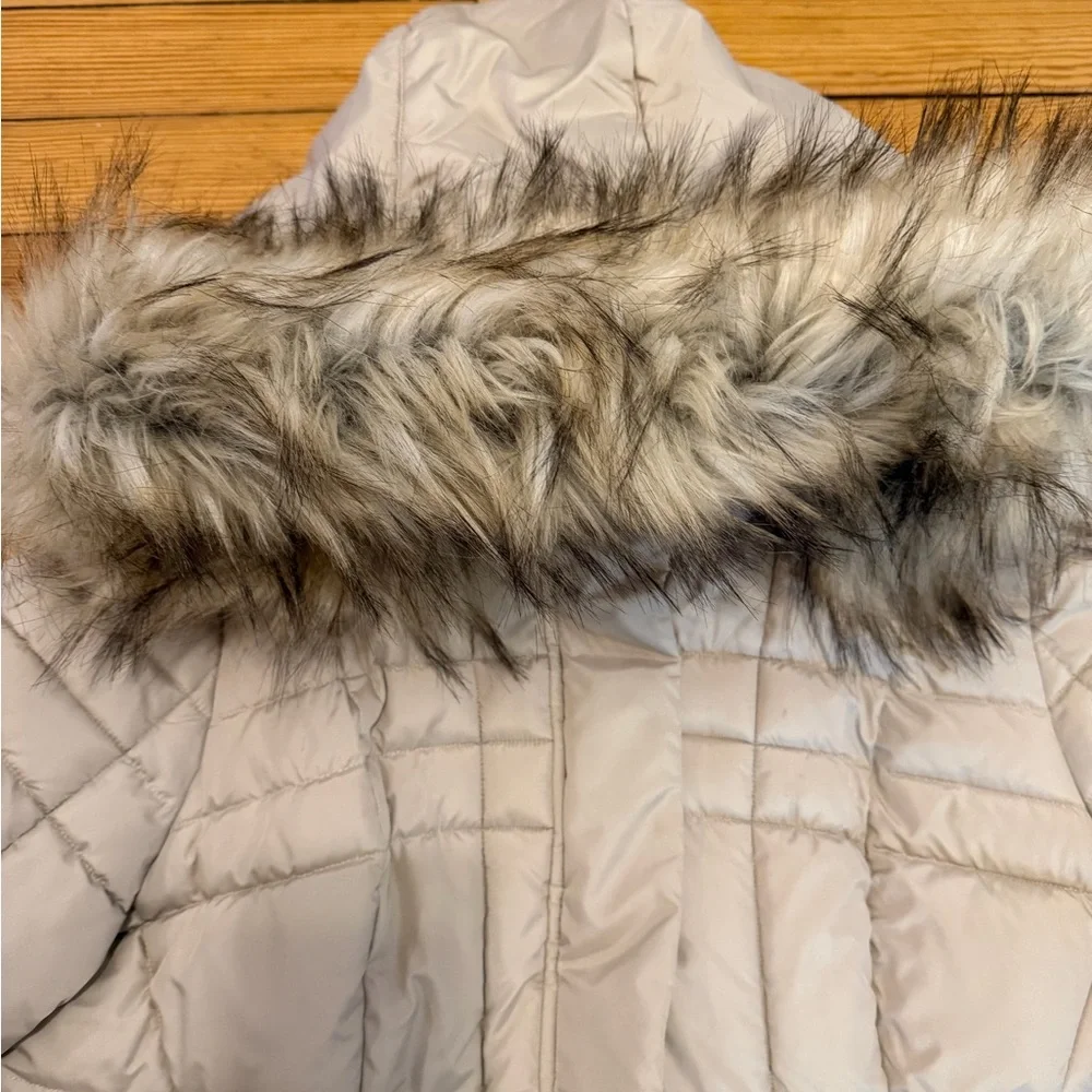 Calvin Klein Light Beige Puffer Coat with Faux Fur - Picture 4 of 7